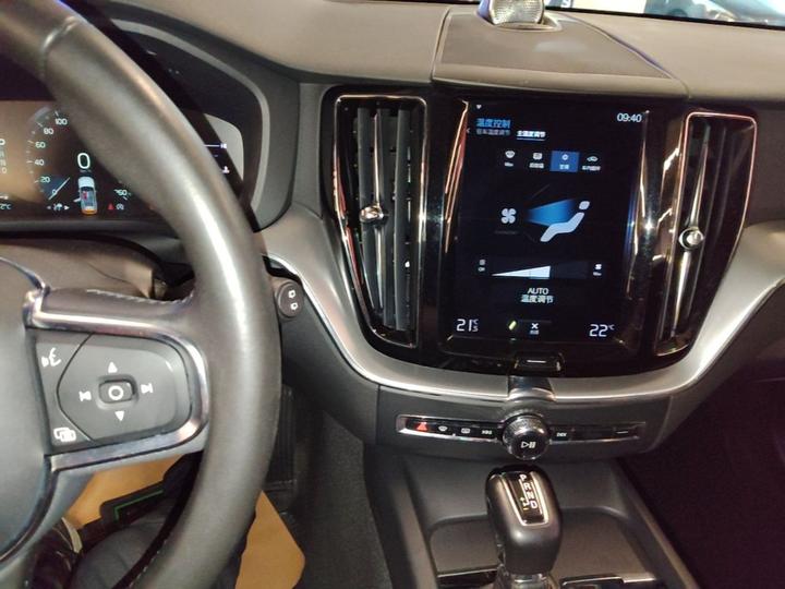 XC60 2019 T5 AWD China V photo 8