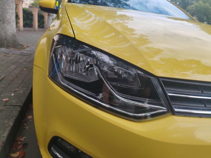 Polo 2016 1.6L AT Comfort photo 7