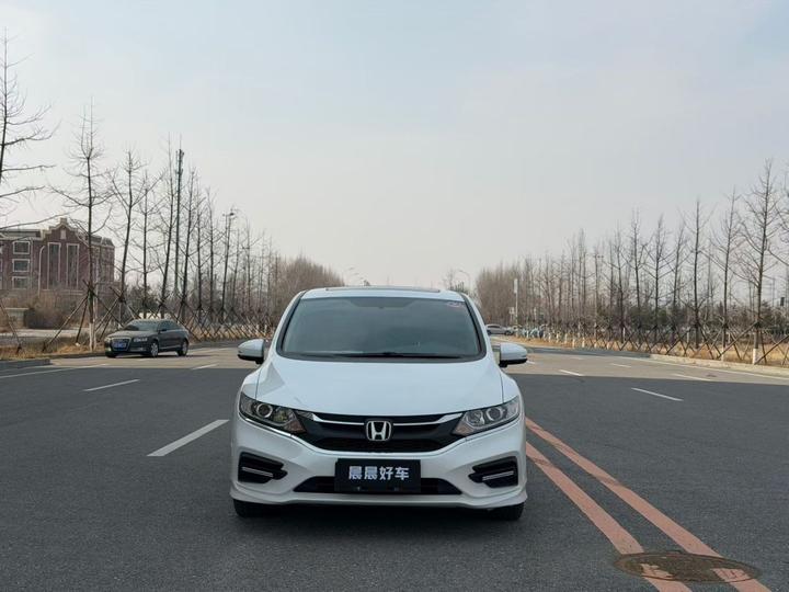 Jade 2017 1.8L AT Comfort 5-Seater photo 2