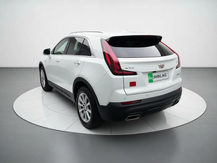 XT4 2022 28T RWD photo 4
