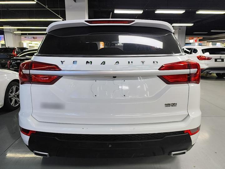 2022 1.5L MT Luxury photo 3
