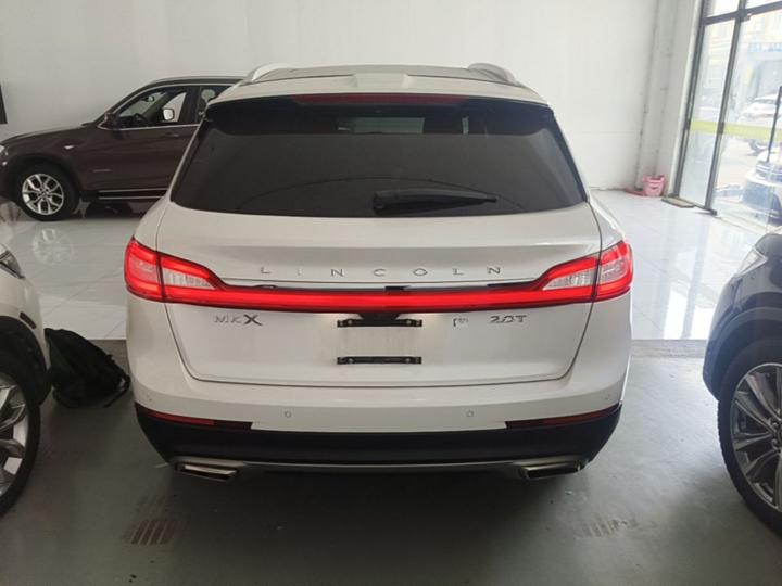 MKX 2017 2.0T RWD Exclusive photo 3