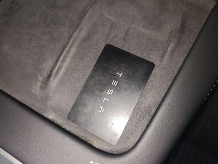 Model Y 2022 RWD photo 8