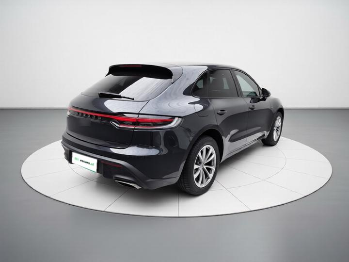 2022 Macan 2.0T photo 6