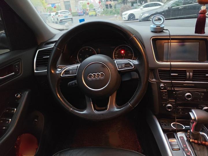 Q5 2013 40 TFSI Tech photo 3