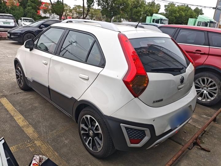 3SW 2015 1.5L AMT Elite photo 4