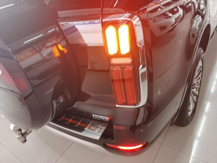 500 EV 2024 Hi4-T photo 7