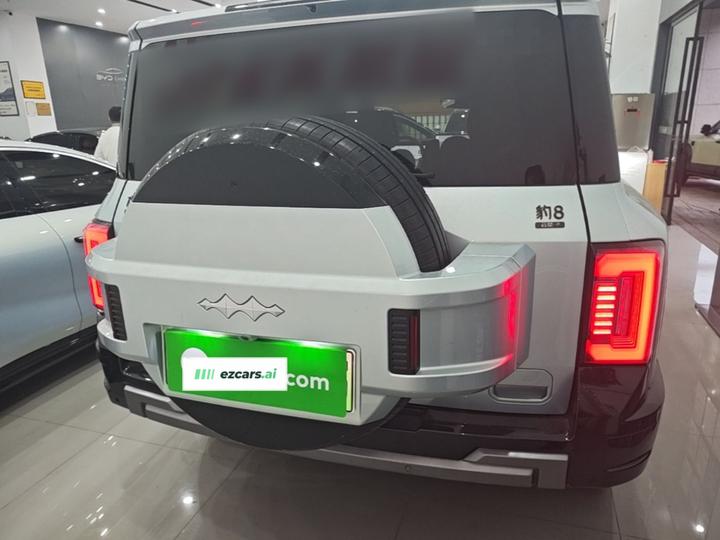 Fang Cheng Bao Leopard 8 2025 Flagship 6-Seater photo 5