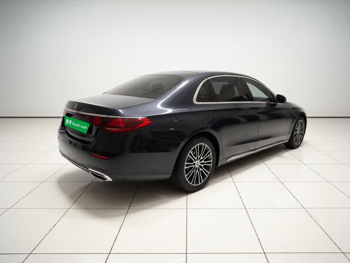 E-Class 2026 E 260 L Classic photo 6