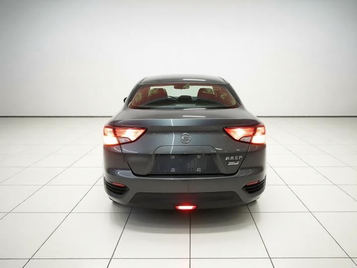 2016 1.6L CVT photo 3