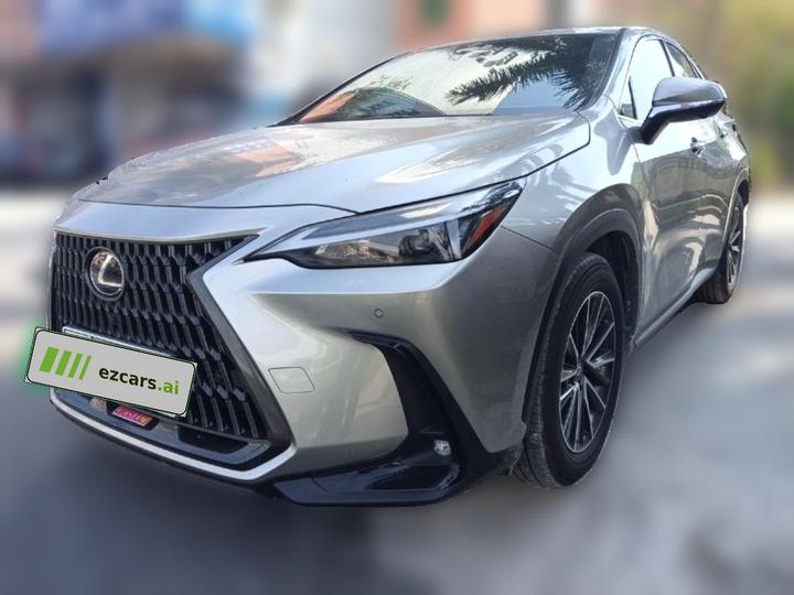 NX EV 2023 400h+