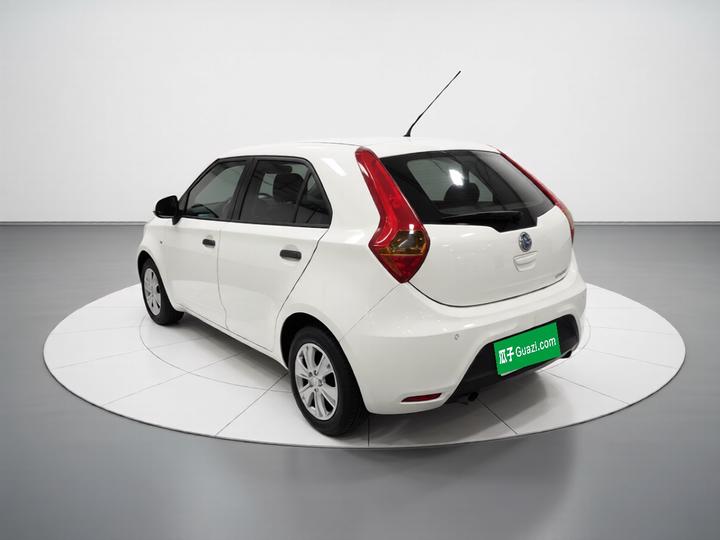 3 2014 1.3L AMT Comfort photo 4