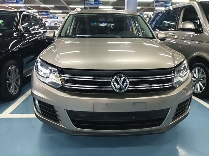 Tiguan 2015 1.8TSI AT RWD Comfort photo 2