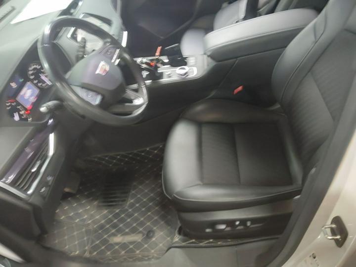 XT4 2020 Facelift 28T RWD Tech photo 7