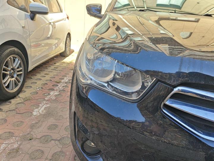 2015 1.6L MT Fashion photo 7