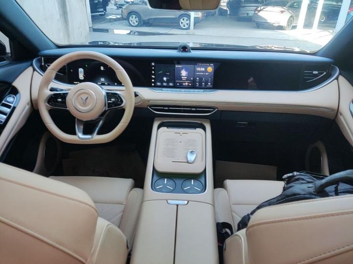 Voyah FREE 2024 Extended Range ADAS photo 5