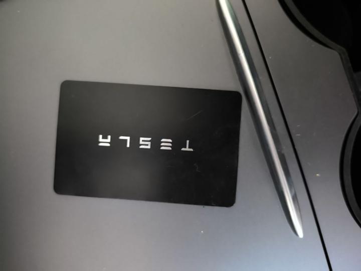 Model Y 2022 RWD photo 8