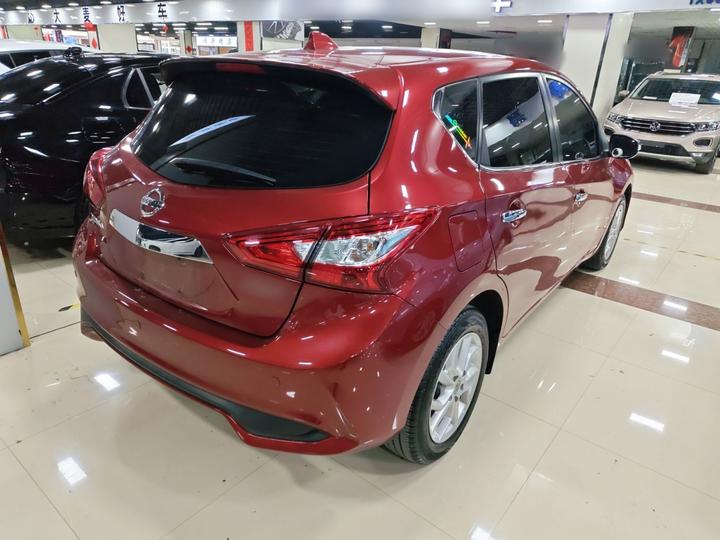 Tiida 2021 1.6L CVT photo 4