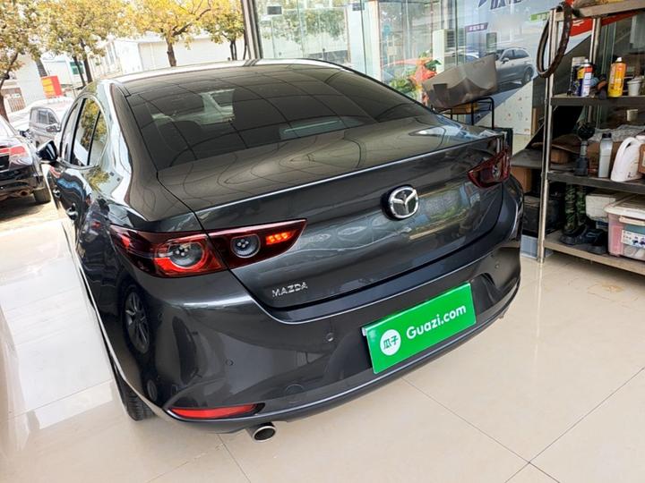 3 Axela 2022 2.0L AT photo 4