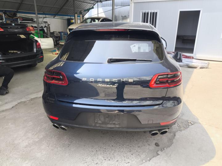 2017 Macan S 3.0T photo 3