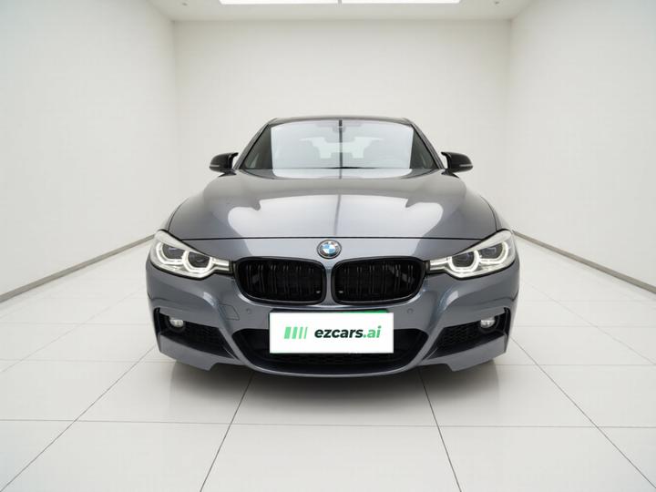 3 Series 2018 320i M Sport photo 2