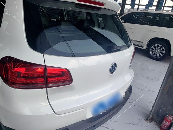Tiguan 2017 300TSI AT RWD photo 3