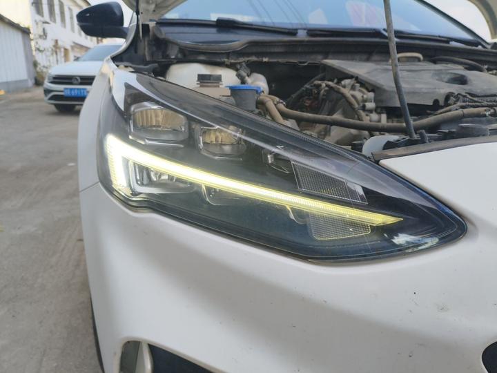 Focus 2020 Sedan EcoBoost 180 AT ST Line photo 7