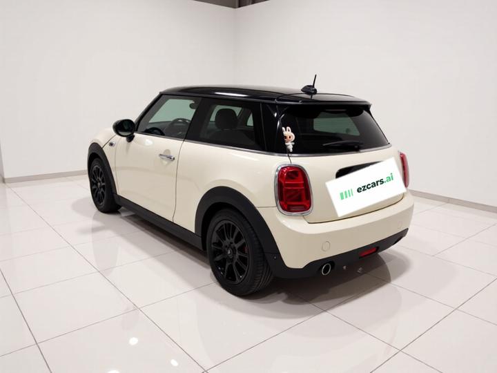 2020 1.5T COOPER Classic photo 4