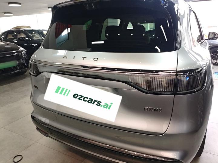 HIMA AITO M8 2025 EREV Max+ 53.4kWh 6-Seater 192-Line LiDAR photo 3
