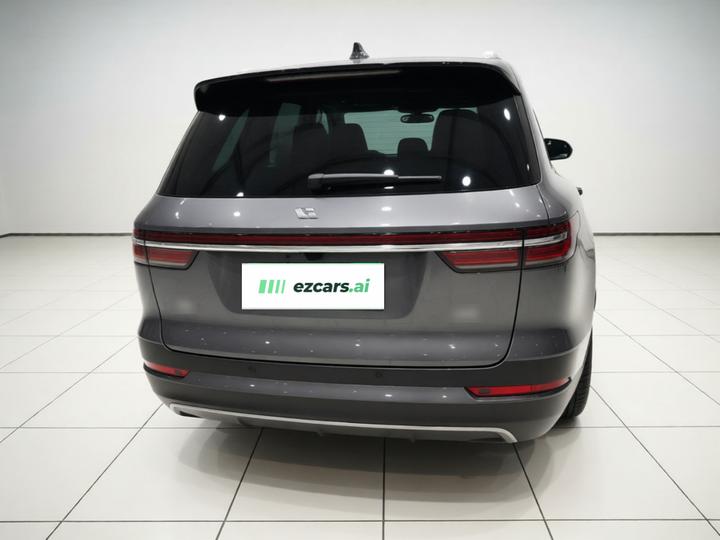 Li Auto ONE 2021 EREV 6-Seater photo 5