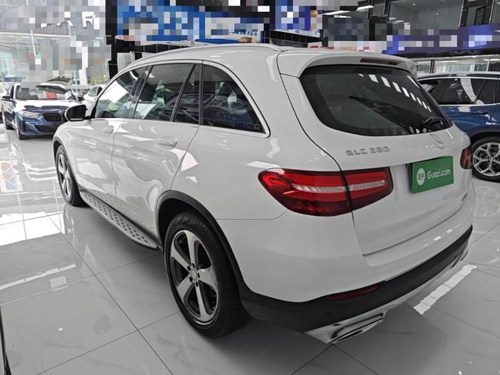 GLC 2016 GLC 260 4MATIC Luxury photo 4