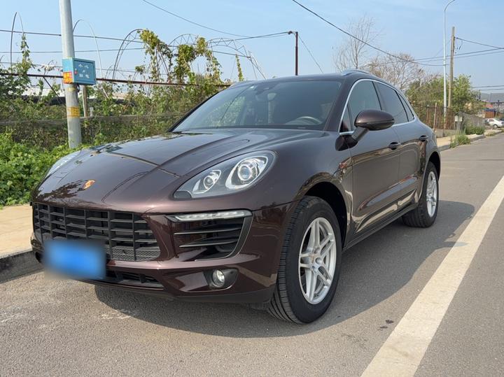 2017 Macan 2.0T