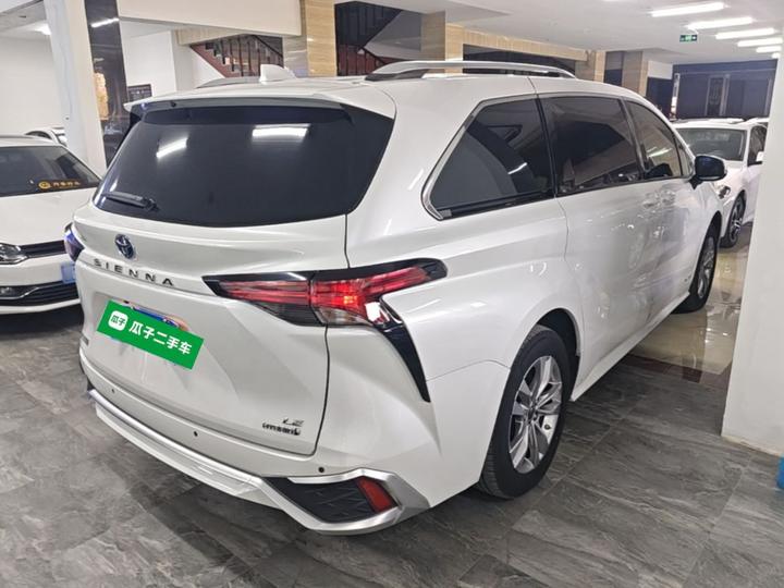 Sienna 2023 2.5L Hybrid Comfort photo 6