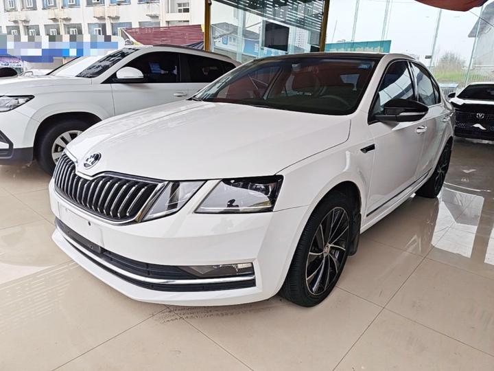 Octavia 2019 TSI280 DSG Luxury