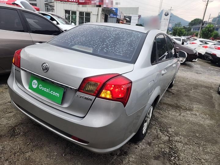 Excelle 2015 1.5L MT Classic photo 4
