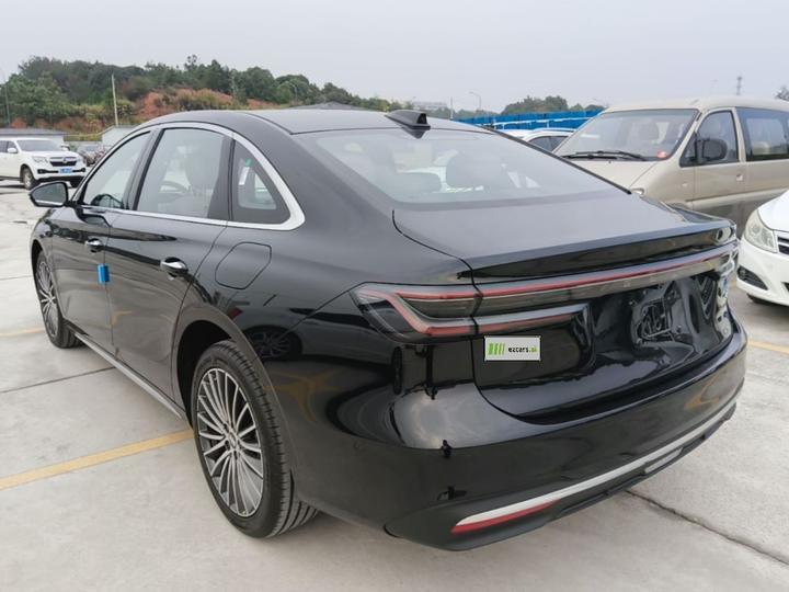 Galaxy Starlight 7 2026 220km AWD Explorer + photo 4