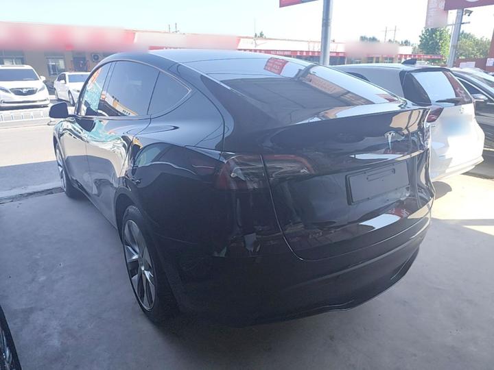 Model Y 2022 Facelift RWD photo 4