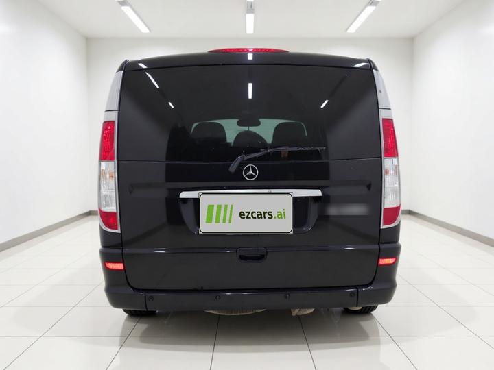 Vito 2011 2.5L 7-Seater Executive photo 5