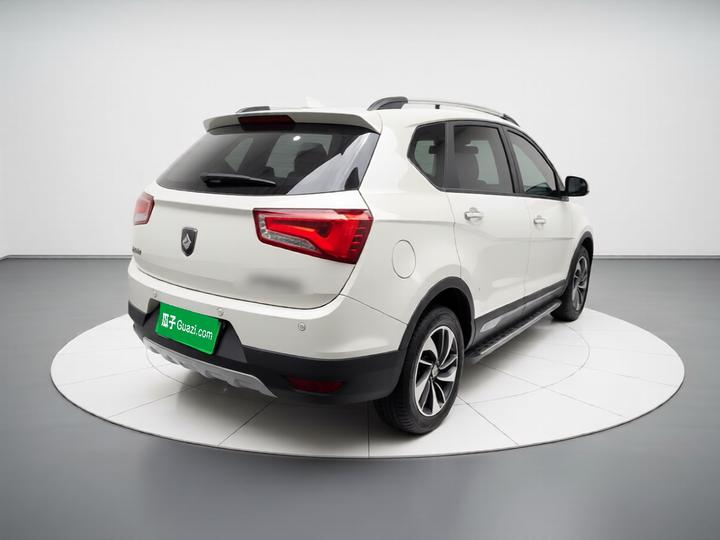560 2015 1.8L MT Luxury photo 6