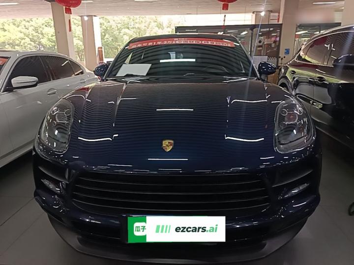 2018 Macan 2.0T photo 2