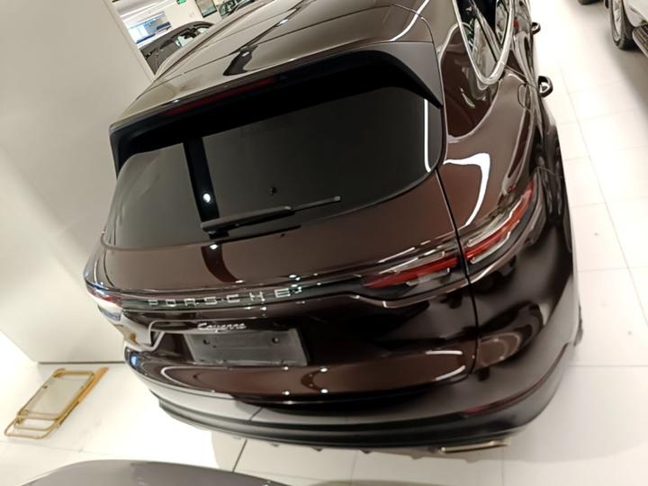 2018 Cayenne 3.0T photo 3