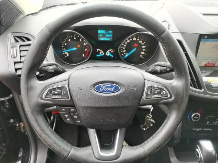 Kuga 2018 EcoBoost 180 RWD photo 6
