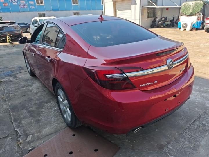 Regal 2015 1.6T Elite Tech photo 4