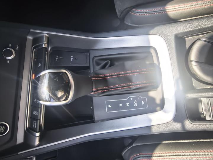 Q3 2022 40 TFSI RS photo 5