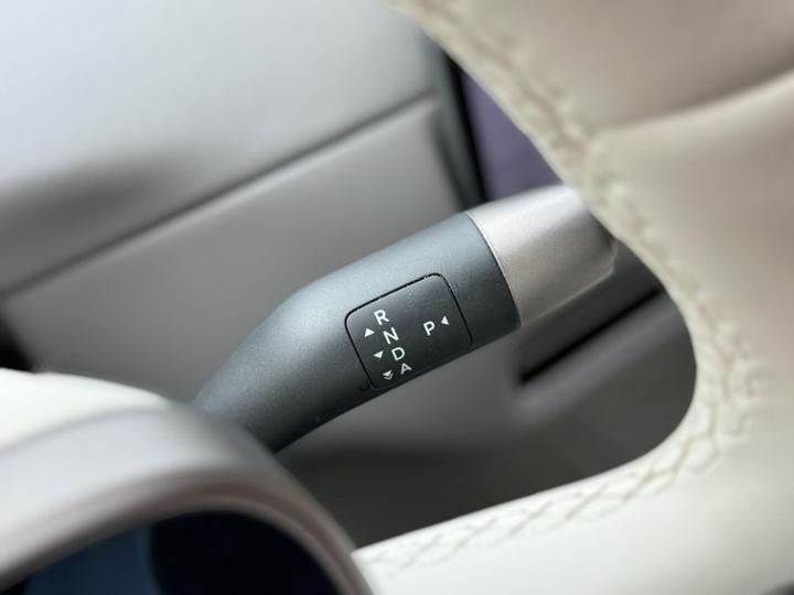 Li Auto i6 2025 AWD Standard photo 6