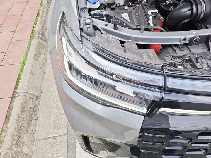 Explorer 2023 EcoBoost 285 Summit 6-Seater photo 7