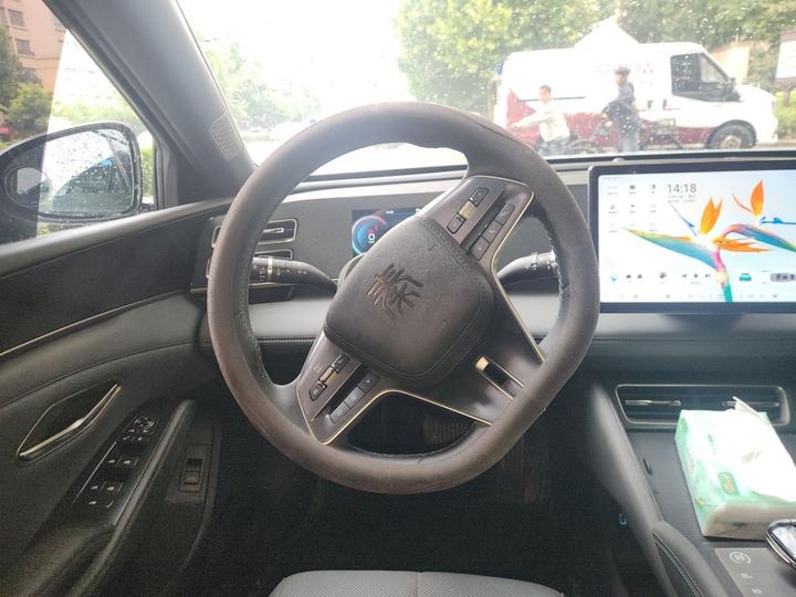 Qin L 2024 DM-i 120KM Leading photo 8