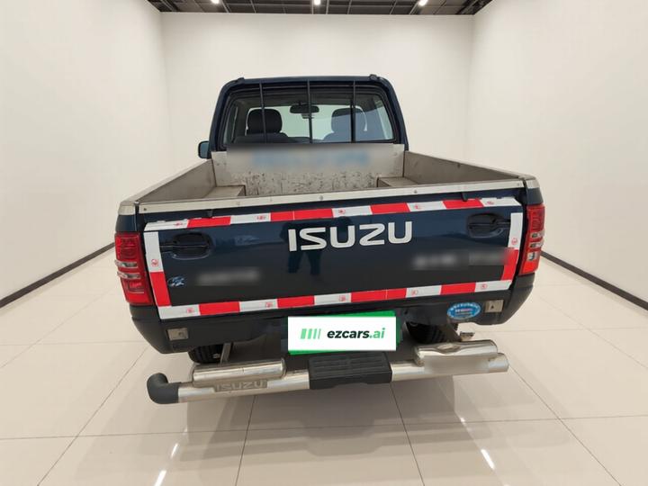 Isuzu Pickup 2015 2.8T RWD 4JB1CT photo 3