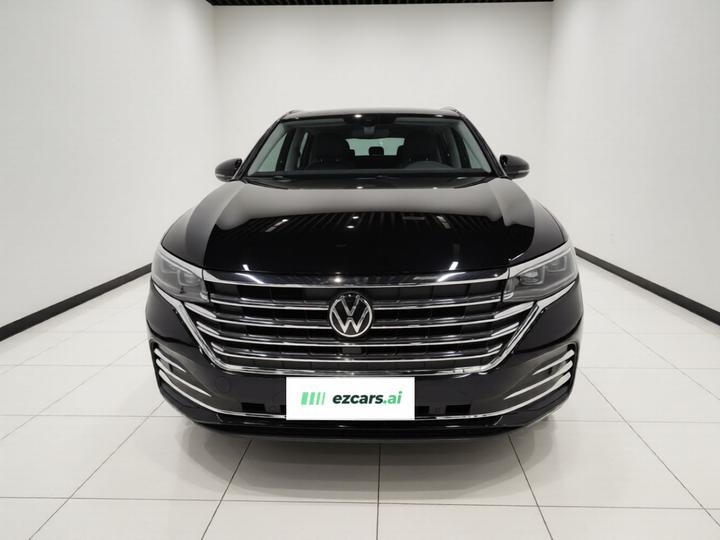 Viloran 2024 380TSI Premium photo 2