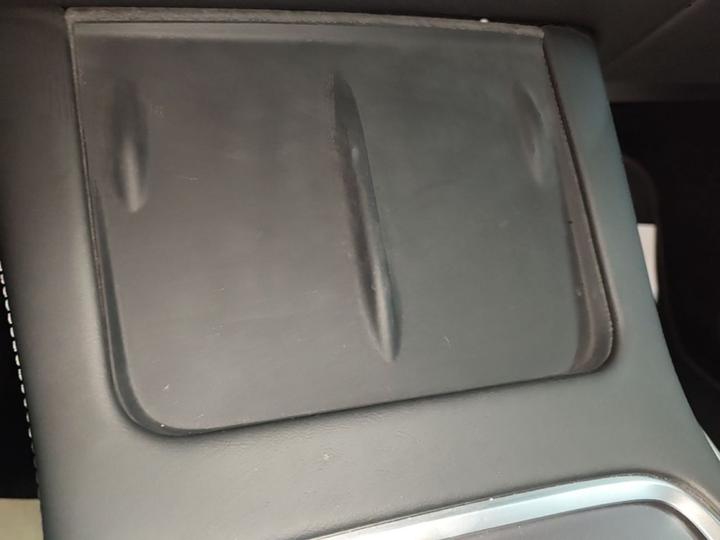 Model Y 2024 RWD photo 8